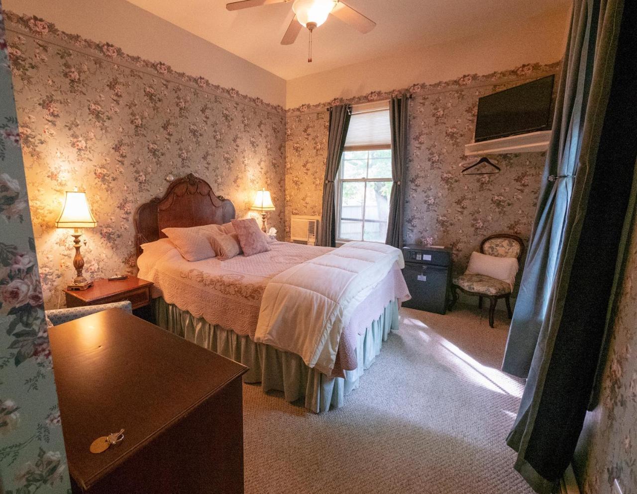 Grand Victorian Inn Bethel Extérieur photo